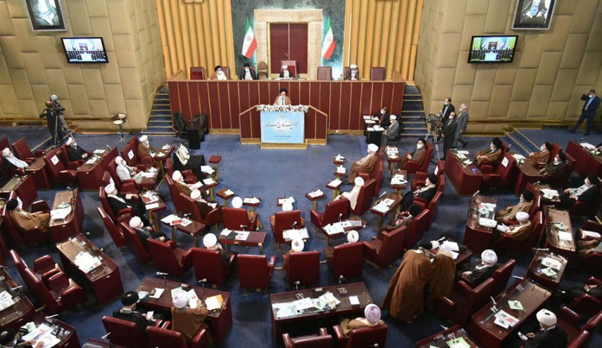 مجلس خبراء القيادة يتهم الأعداء بالوقوف خلف أحداث الشغب الأخيرة