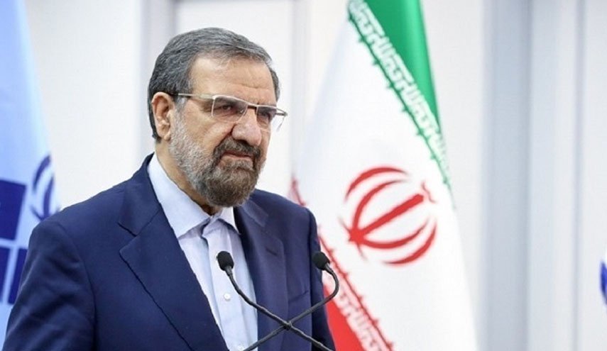 محسن رضائي: إذا أقدم العدو على أي إجراء، فسنرد رداً ساحقاً ماحقاً