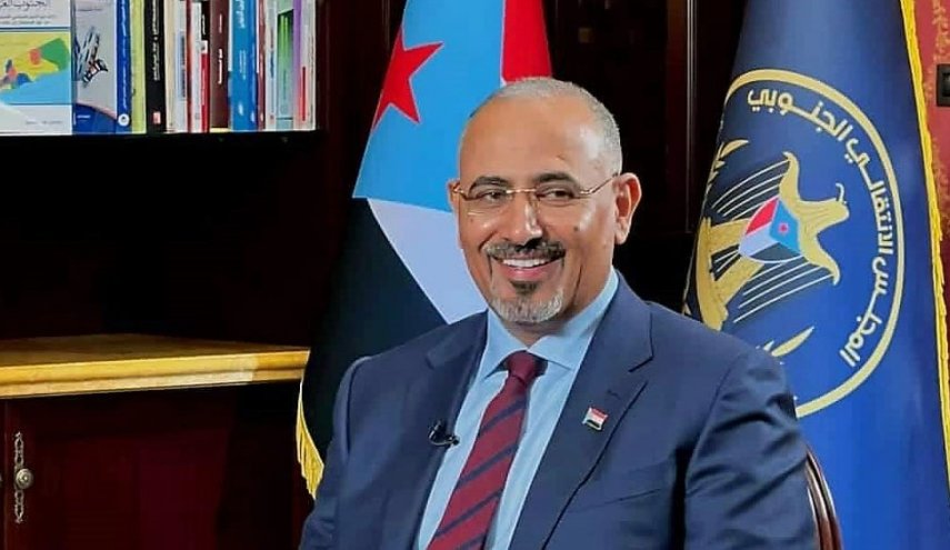 ماذا قال عيدروس الزبيدي بأول تعليق منذ مغادرته إلى الإمارات؟