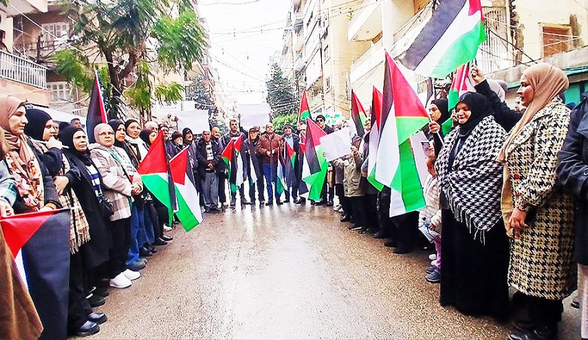 اعتصام فلسطيني في لبنان ضد المخطط الأميركي لتعطيل الأونروا