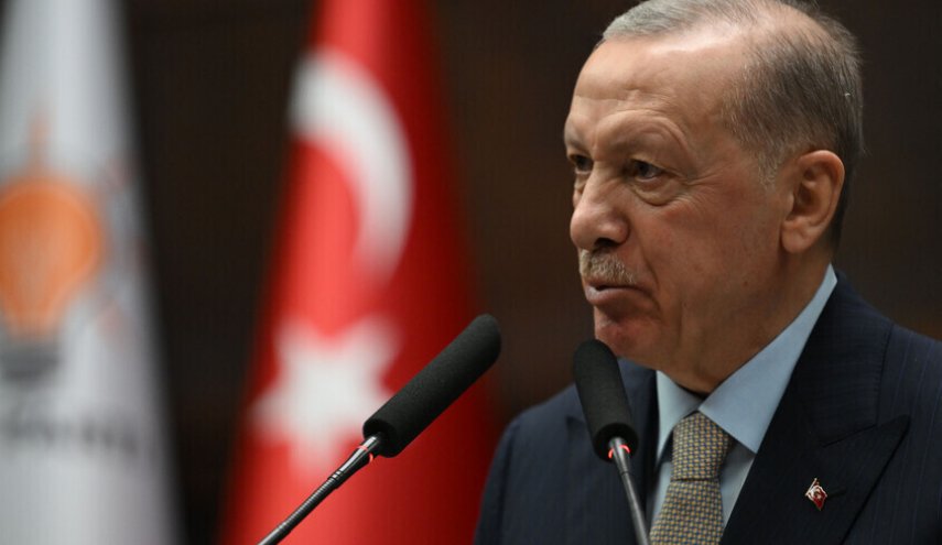 أردوغان يقبل استقالة وزيري الداخلية والعدل