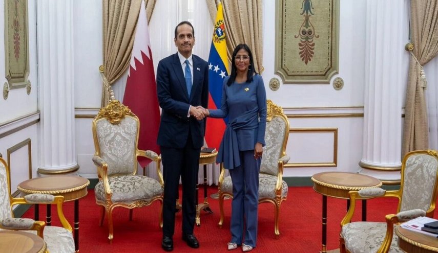 نخست وزیر قطر با رئیس جمهور موقت ونزوئلا دیدار کرد
