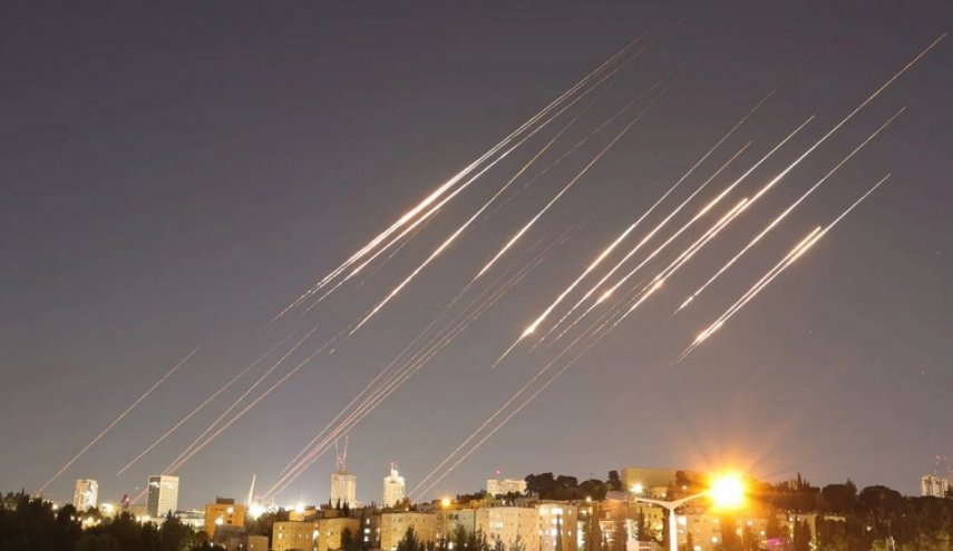 صدمة لكيان الاحتلال..رادارات أمريكية تعجز عن كشف صواريخ إيران مبكراً