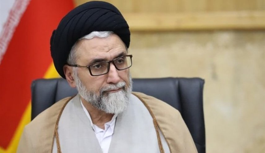 الرئيس بزشكيان ورئيس السلطة القضائية يعزيان باستشهاد وزير الامن
