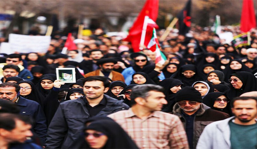 مواكب عزاء اربعينية القائد الشهيد تنطلق في طهران وارجاء البلاد