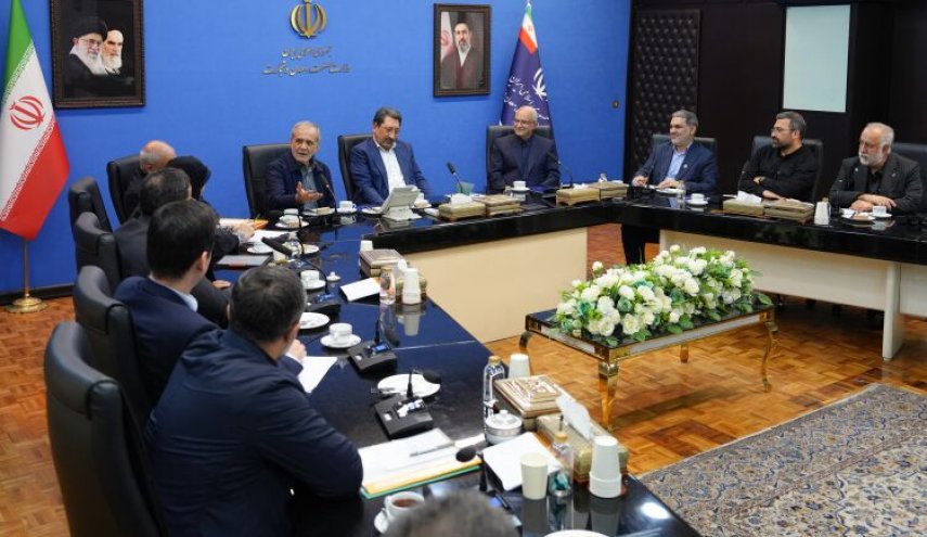بزشکیان: التنسيق بين الحكومة والشعب والقوات المسلحة أحبط مخططات العدو