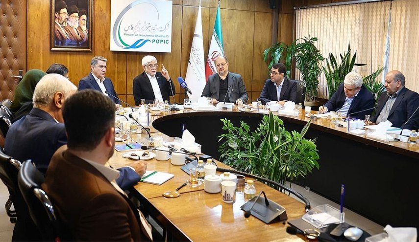 عارف يؤكد فشل استراتيجية العدو في إضعاف صناعتي الصلب والبتروكيماويات