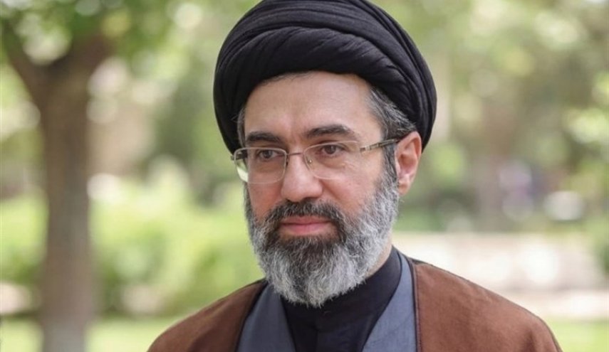 قائد الثورة يصدر توجيهات جديدة لمواجهة الأعداء بكل قوة