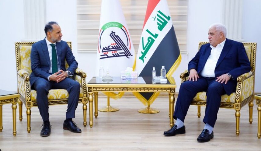 رئيس الحشد الشعبي يلتقي السفير البريطاني لدى العراق...هذا ما بحثاه