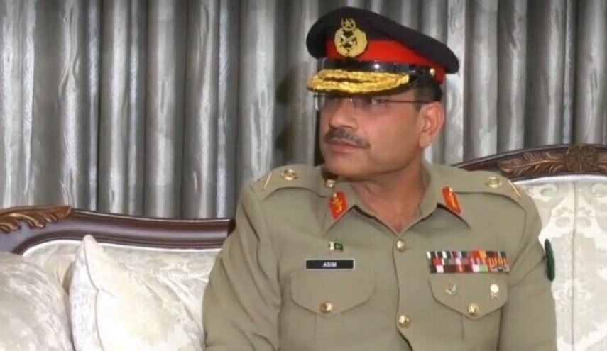 قائد الجيش الباكستاني يتوجه إلى إيران
