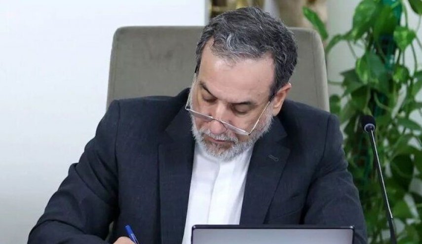 عراقجي يهنئ لبنان بعيد المقاومة والتحرير