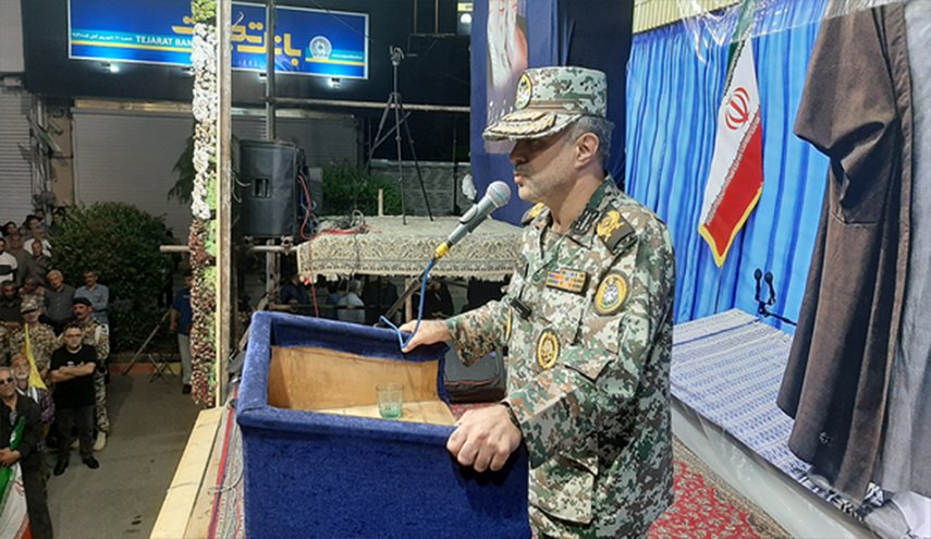 العميد مهدي نجاد: الجيش على أهبة الاستعداد للدفاع والتضحية من أجل ايران