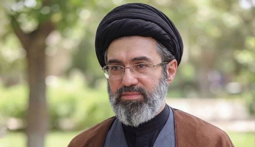 قائد الثورة يحذر: العدو يسعى حاليا لإحداث الوقيعة من اجل تعويض هزائمه  
