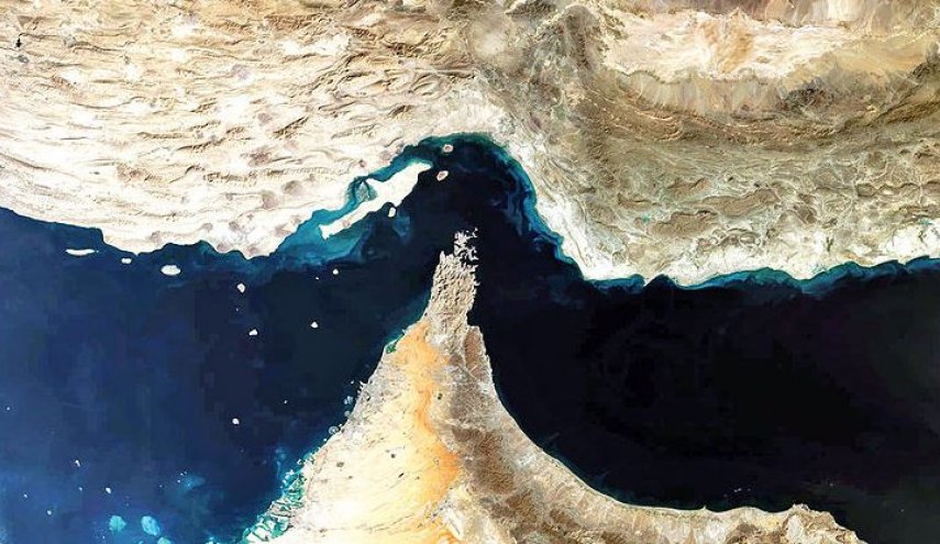 قطر: الرسوم المؤقتة لعبور مضيق هرمز  قابلة للتفاوض