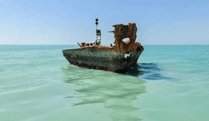الجيش الامريكي يستهدف قارب صيد في محافظة هرمزجان جنوبي ايران