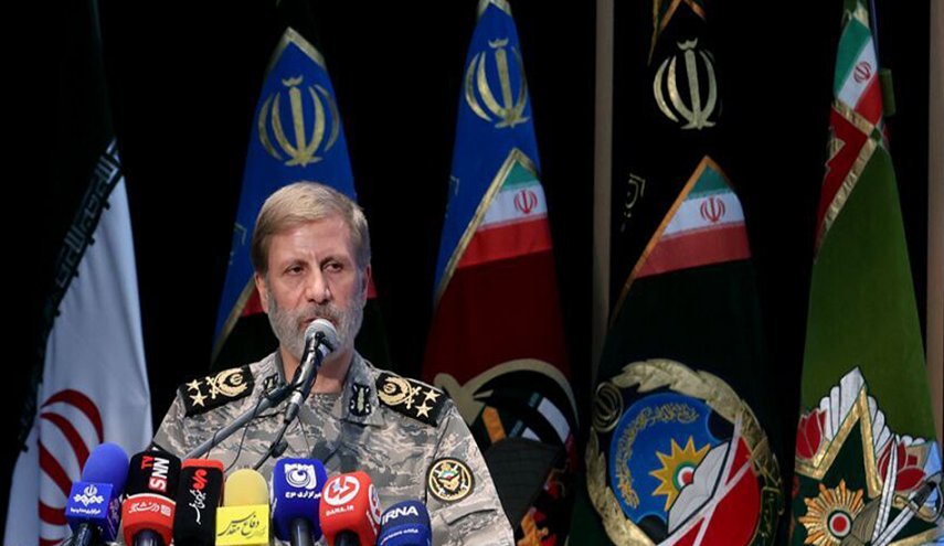 اللواء 'أمير حاتمي': العدو لم يجرؤ على الاقتراب من سواحلنا