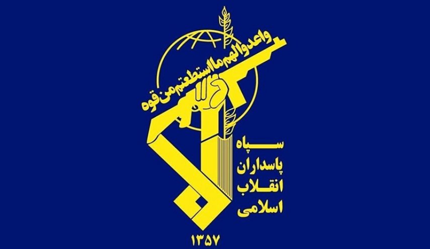حرس الثورة الاسلامية: الشعب الايراني سندا لرجال دولتهم