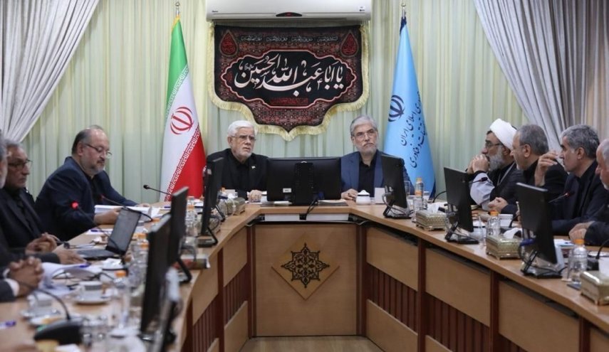عارف: التقدم في العلوم والتكنولوجيا ضمانة اقتدار إيران
