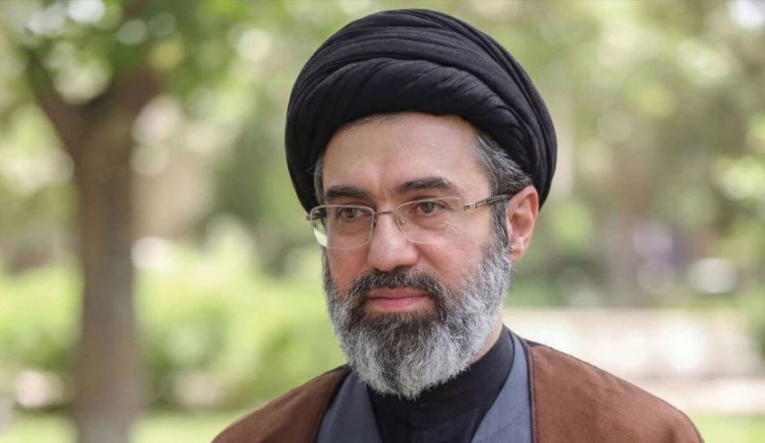 قائد الثورة الاسلامية: متابعة حقوق الشعب الإيراني أولوية قضائیة