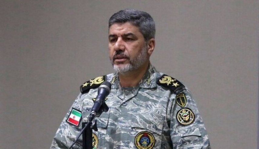 الجيش الإيراني: تأهب كامل لتأمين مراسم تشييع القائد الشهيد
