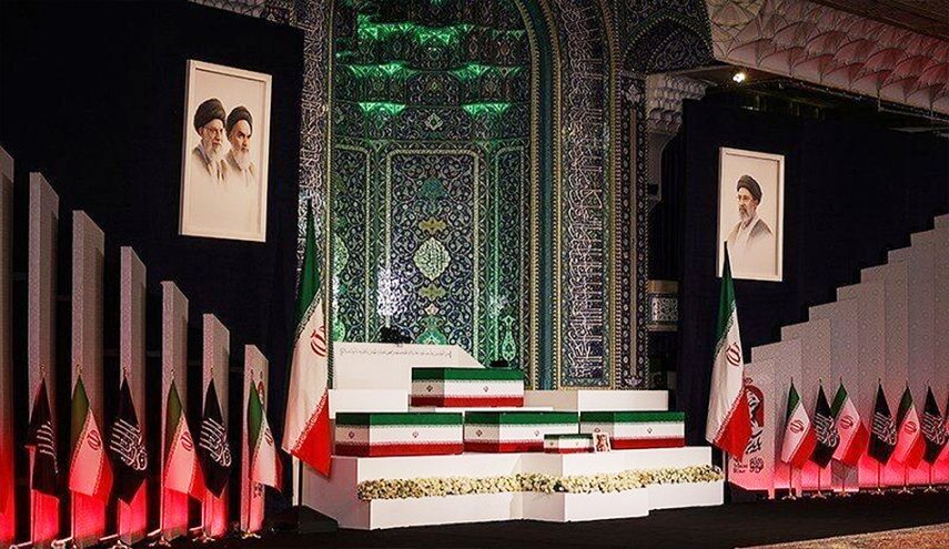كبار القادة العسكريين في إيران يعلنون استعدادهم للثأر لدماء القائد الشهيد