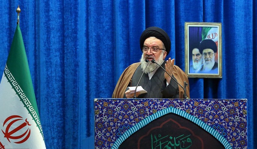 خطيب جمعة طهران: الثأر لدم قائد الثورة الشهيد مطلب الجميع