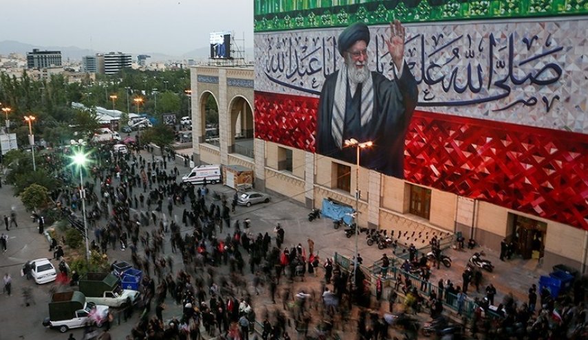 عدة محافظات عراقية تعلن العطلة في يوم تشييع قائد الثورة الشهيد
