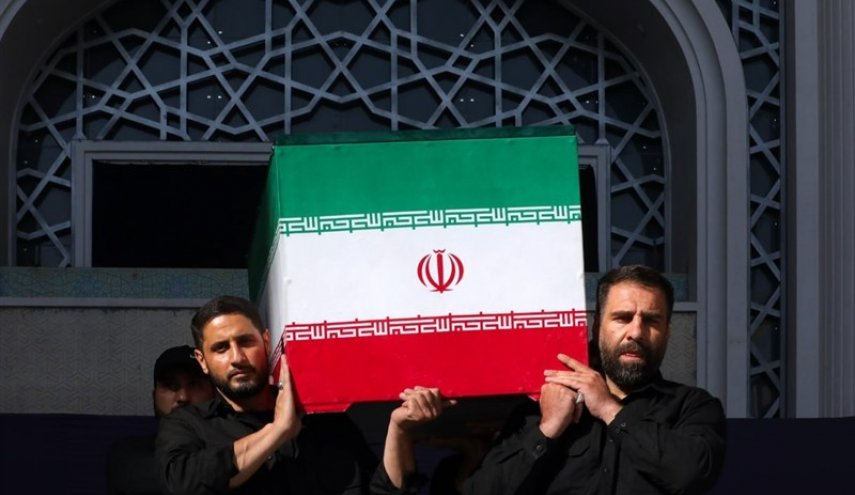 انطلاق مراسم التشييع الشعبي للقائد الشهيد الإمام خامنئي في طهران