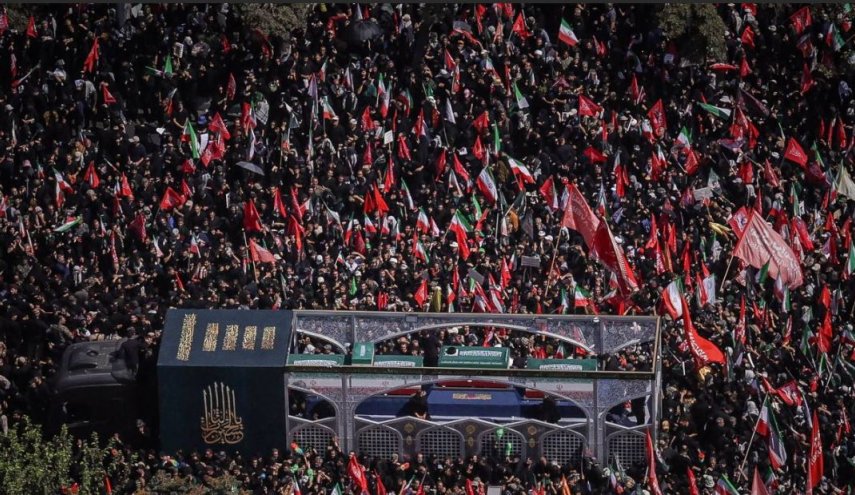 إعلاميون أجانب يرصدون ملحمة الوفاء.. مشاهد التشييع في طهران استثنائية ومذهلة