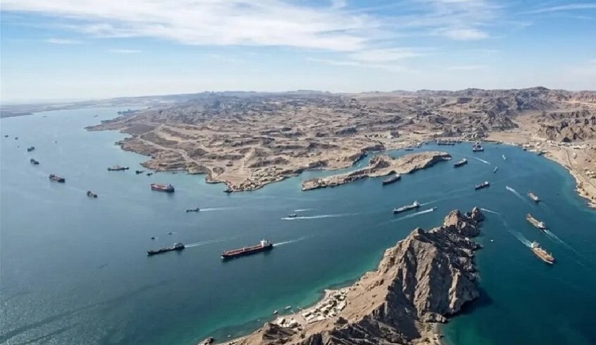 تضرر ناقلة نفط ترفع العلم السعودي في مضيق هرمز