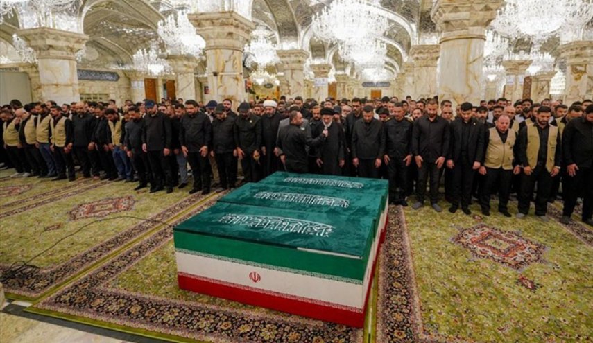 وداع يفيض بالوفاء.. الزيارة الأخيرة لجثامين أسرة القائد الشهيد في العتبة العلوية
