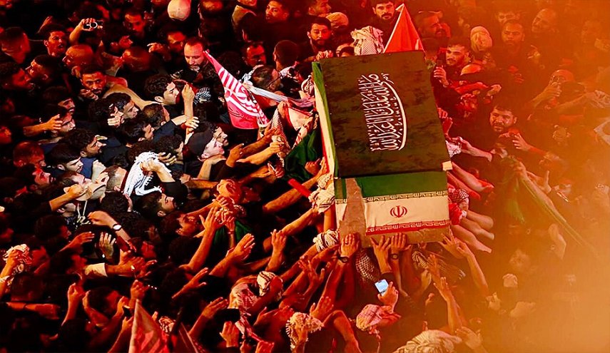 بعد وداع مهيب في كربلاء.. بدء نقل الجثمان الطاهر لشهيد الأمة إلى مشهد