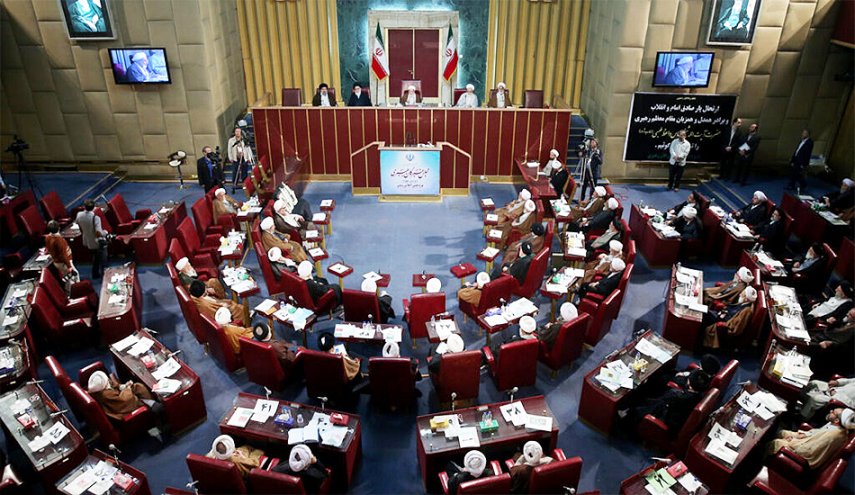 مجلس الخبراء يُقيِّم دور الشعب والمعنيين بإقامة مراسم تشييع قائد الثورة الشهيد