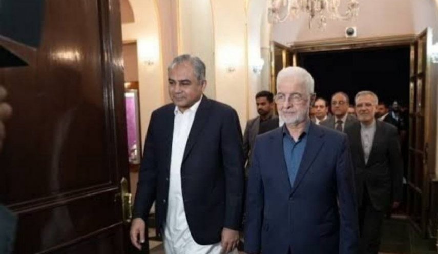 وزير الداخلية الايراني يصل الى باكستان