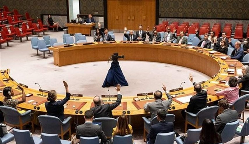 طهران: استهداف سفينتين إيرانيتين من قبل أمريكا يُعد جريمة حرب
