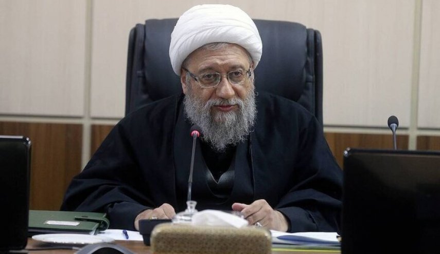 آملي لاريجاني: إيران لن تتراجع عن مضيق هرمز مهما كلف الأمر
