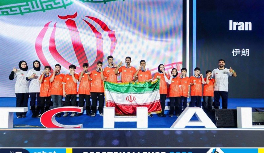 نوجوانان ایرانی به یاد شهیدان مدرسه شجره طیبه در ردیف برترین‌های رباتیک جهان قرار گرفتند                                                                                                                                                          