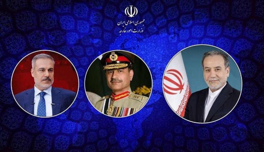 گفت وگوی تلفنی عراقچی با همتای ترکیه ای و فرمانده ارتش پاکستان