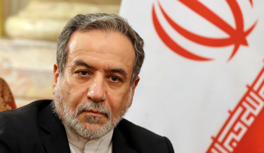 عراقچی: واشنگتن خود را از غل و زنجیر اسرائیل رها کند