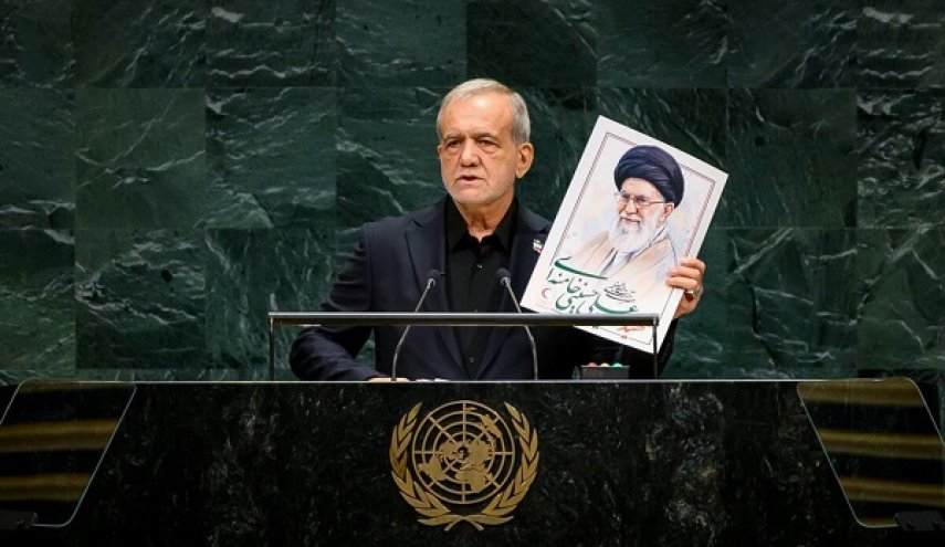 ما برای دفاع از کشورمان از کسی اجازه نمی‌گیریم / ایران را نمی توان با جنگ وادار به تسلیم کرد/ فناوری هسته‌ای حق ایران است