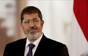 الرئيس المصري يقر مرسوم إنفاذ الدستور الجديد