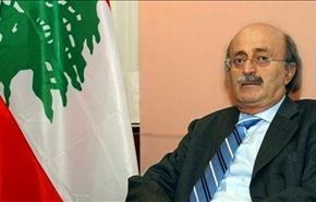 جنبلاط ناامید از قطر و عربستان به مسکو رفت