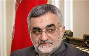 البرلمان الايراني يدعم تنمية العلاقات مع روسيا