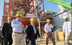 ايران تضع شرطا لعودة الاجانب الى صناعتها النفطية