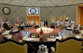 لبنان بين المطرقة والسندان