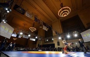 ايران تسحق الولايات المتحدة في المصارعة وديا
