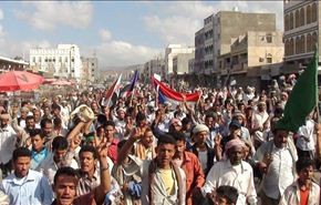 انصار الحراك الجنوبي يتظاهرون بجمعة فك الارتباط