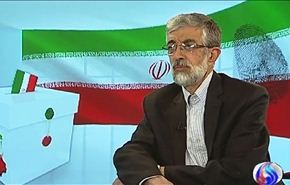 حداد عادل: تركيز على العلاقات الدولية والمشاكل الاقتصادية
