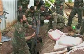 مسلح مدمن يخرج من نفقه بعد ايام من سقوط القصير!