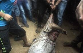 هتک حرمت جنازۀ رهبر شهید شیعیان مصر + فیلم